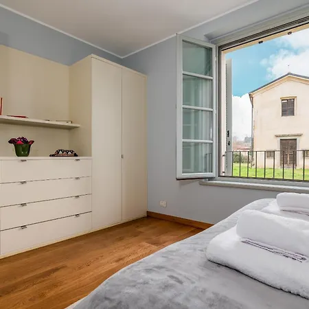 Luxury Golf Clara Apartment