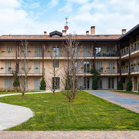 Luxury Golf Clara Apartment